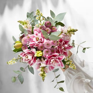 Handgebundener Blumenstrauß